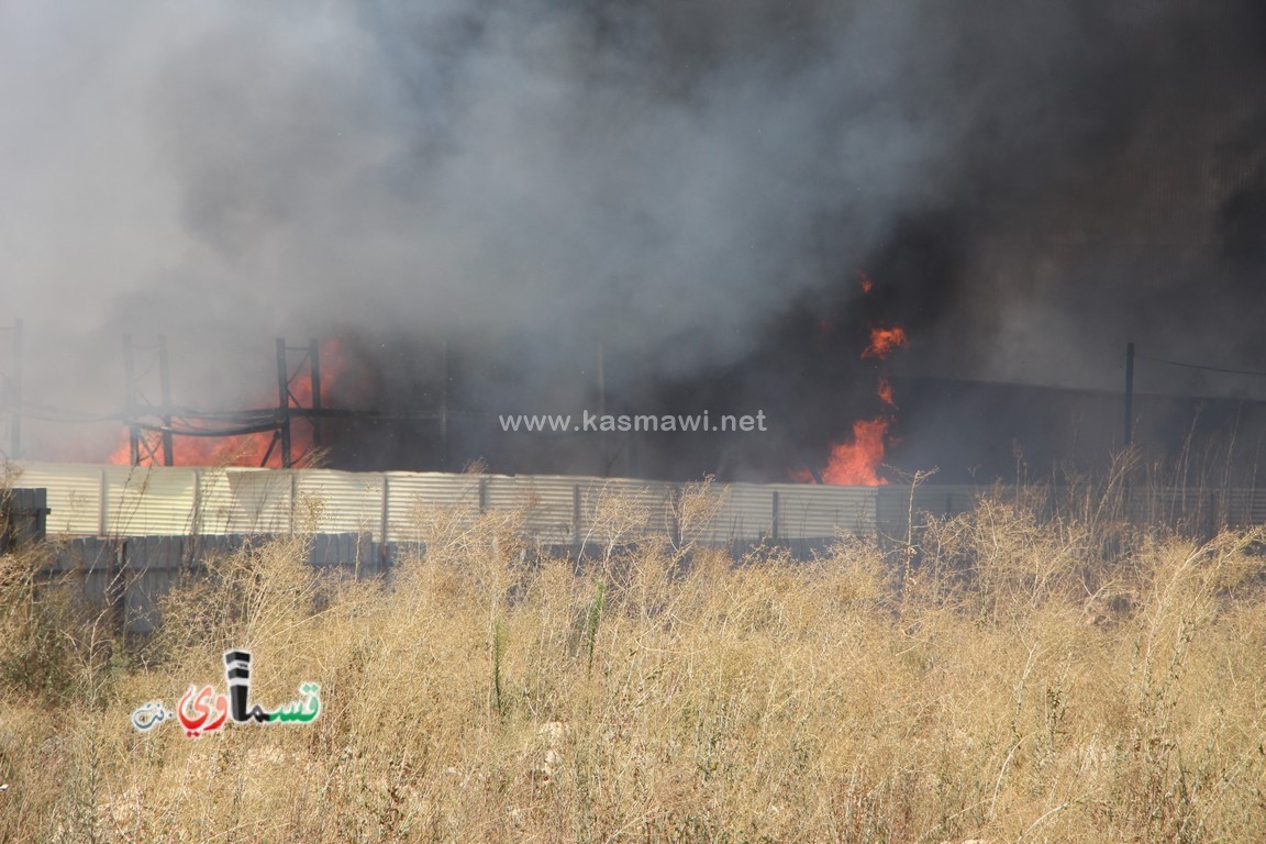 فيديو : اندلاع حريق كبير في مخزن للبلاستيك في سهل المدينة الغربي ومدير قسم الطوارئ خالد عيسى  اشكر كل الشباب اللذين قدموا معداتهم للسيطرة على الحريق  